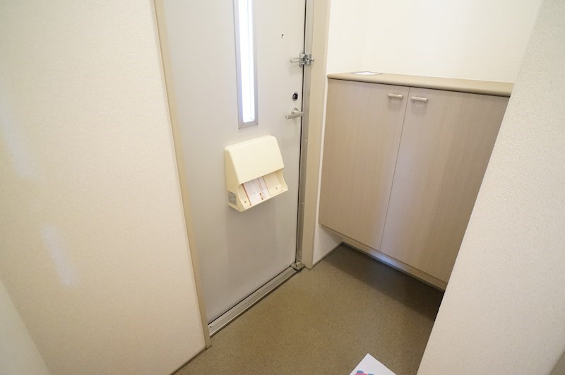 シャルムフルーレＢ棟 玄関