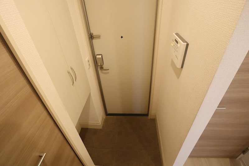 ブエナ　ヴィーダ 玄関