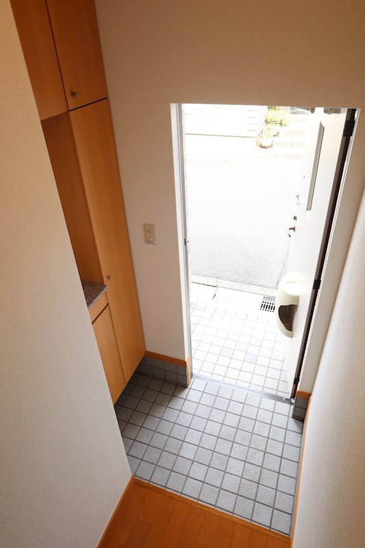 イーストアルカディア 玄関