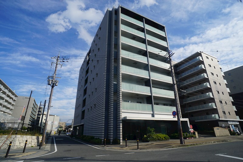 ローレルコート西大寺南町 204号室 外観