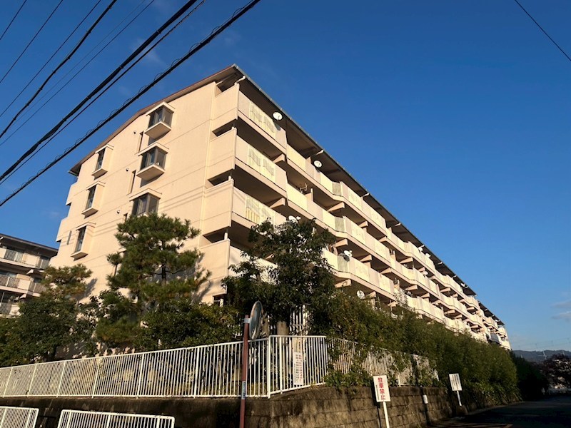 三条町住宅　1号棟 505号室 外観