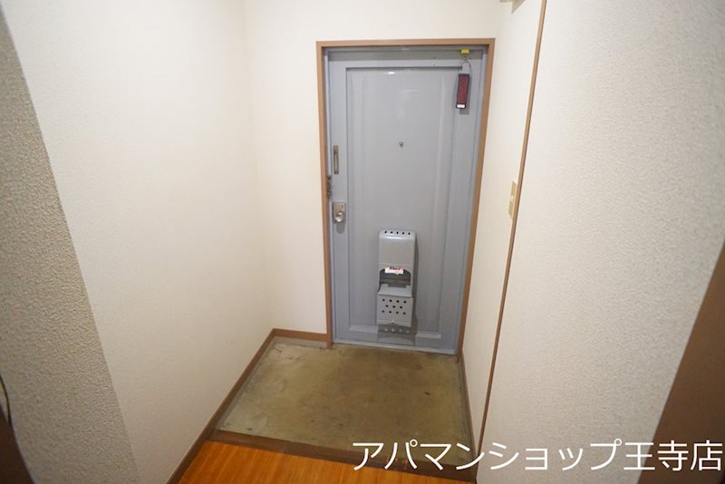 上牧グリーンハイツ 玄関