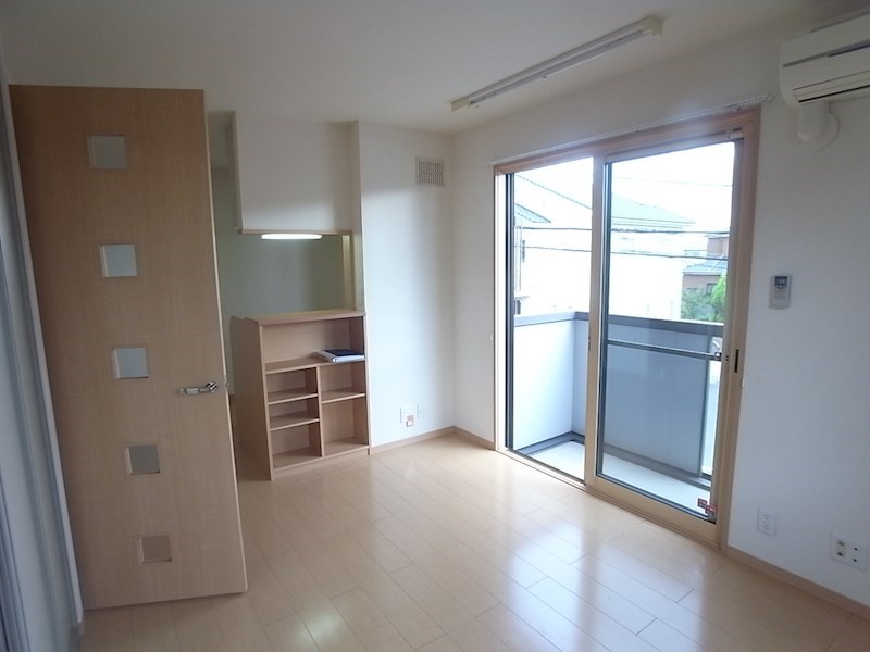 ルーナ西大寺 リビング