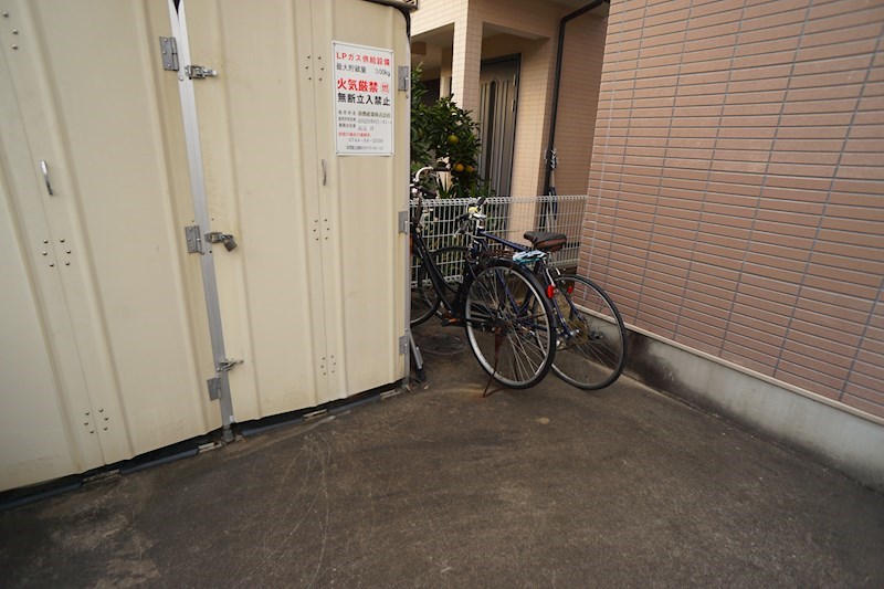 レオパレスカサ その他外観3