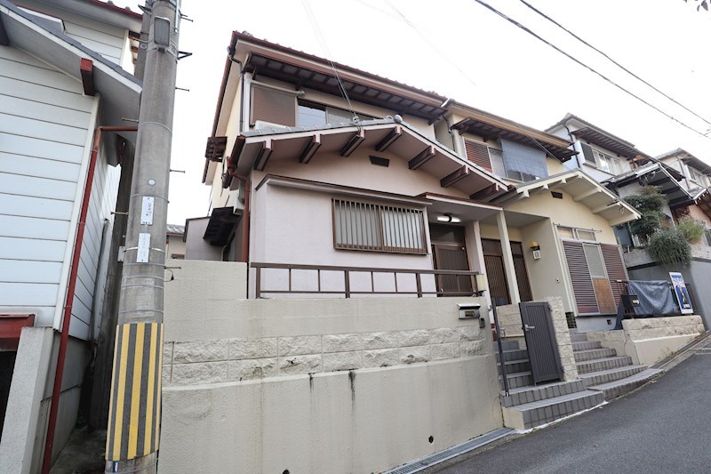 生駒市桜ケ丘　貸家 その他外観2