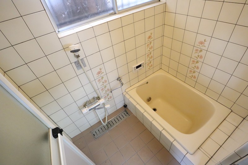 生駒市桜ケ丘　貸家 風呂画像