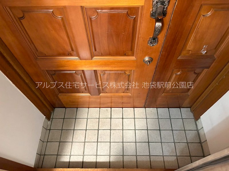 アークビル沼袋 玄関