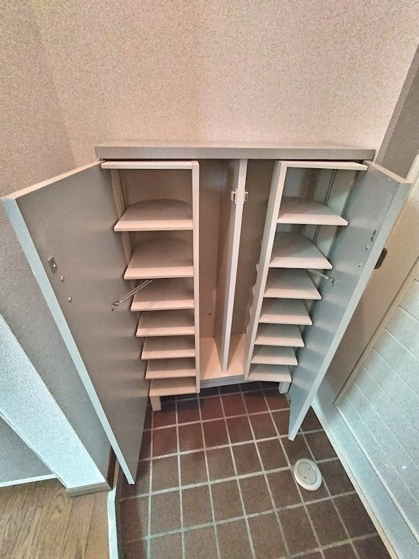 サンフラット 収納