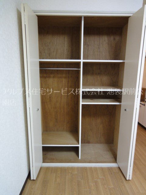 コーポシバタ 収納