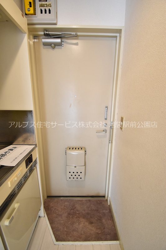ルミエール三田 玄関