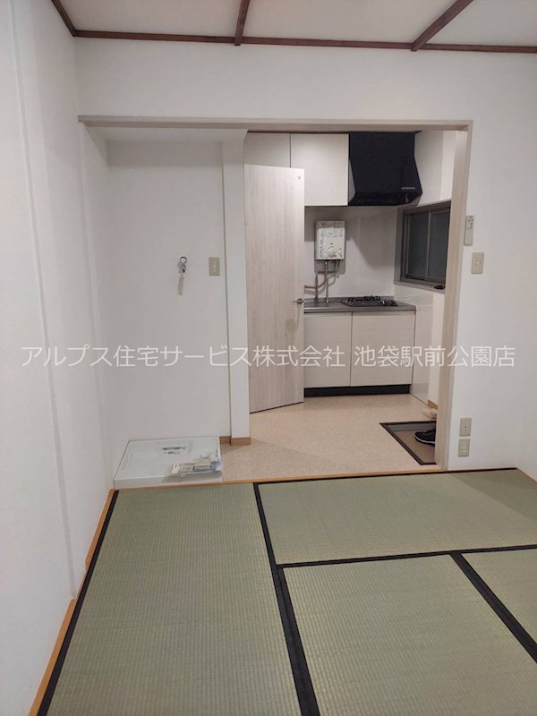 濱吉荘 リビング