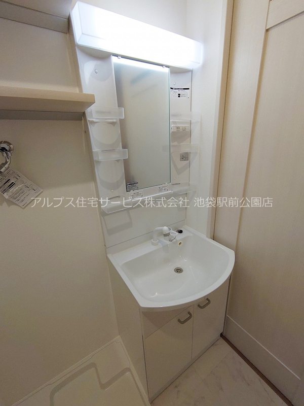 北区田端3丁目戸建 洗面所