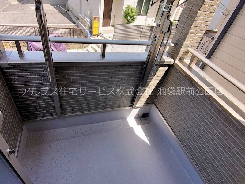 北区田端3丁目戸建 ベランダ