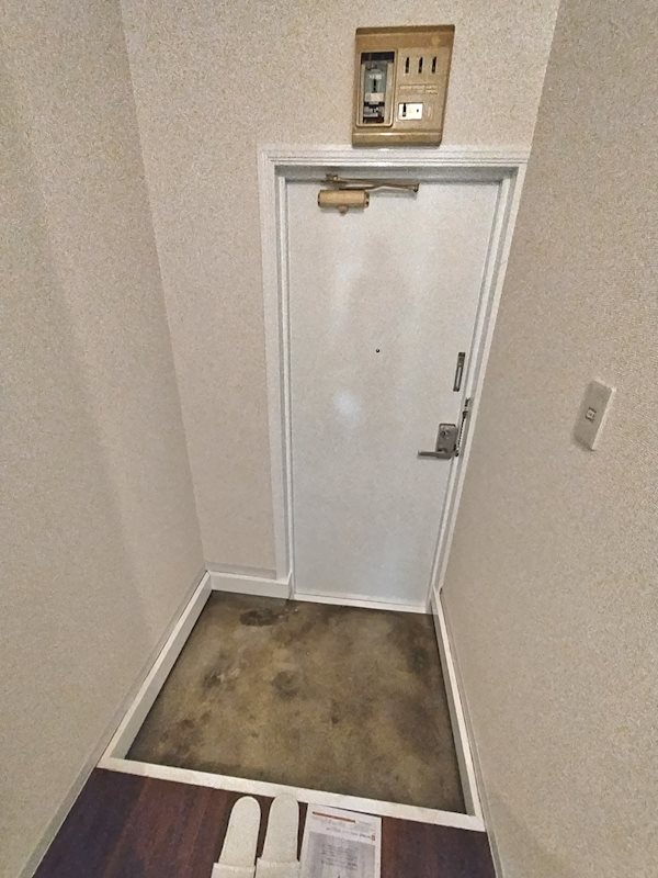 ストークハイツクサノ 玄関