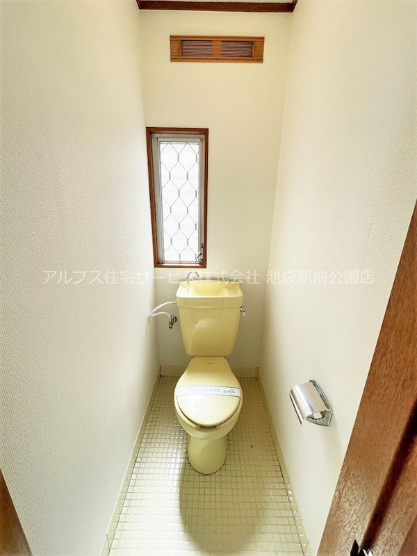 コーポカツカワ トイレ