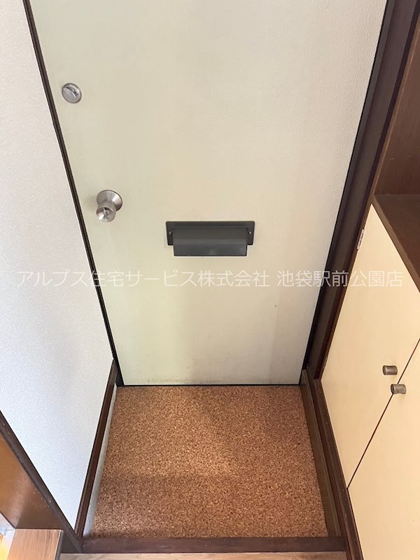 第2石井コーポ 玄関