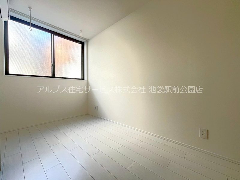 早稲田鶴巻町IMAハウス リビング