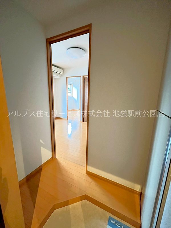 エスポワール西が丘 玄関