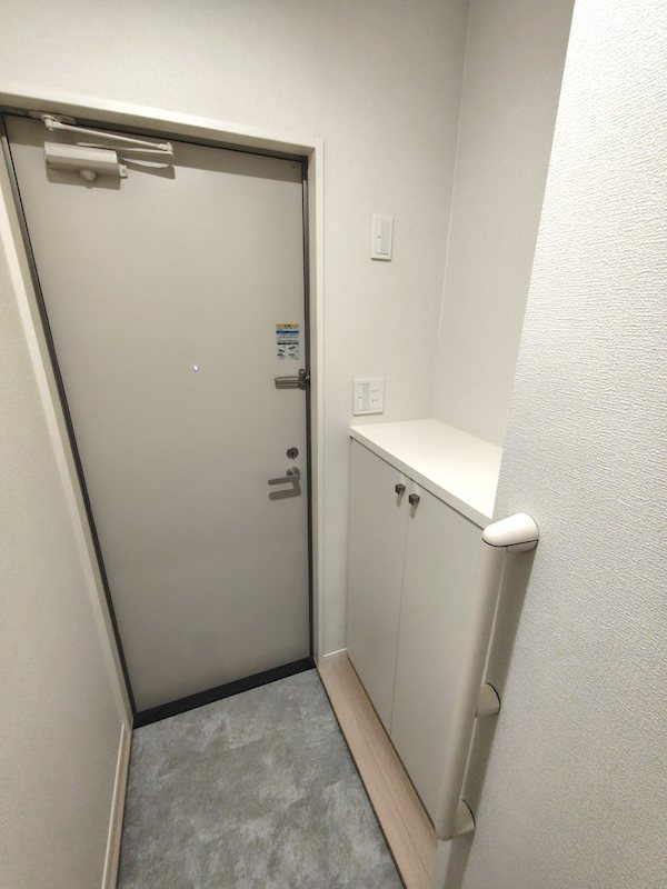 ハイツクローバー 玄関