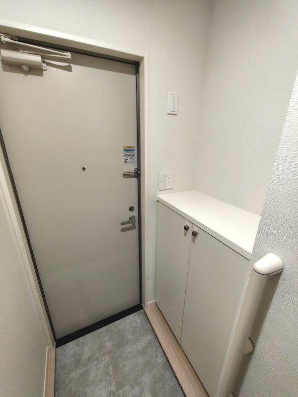 ハイツクローバー 玄関