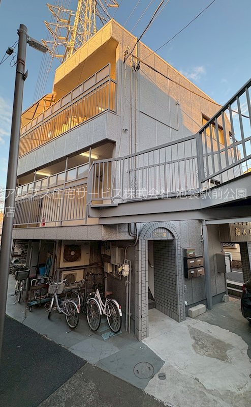 イズミ第二 外観