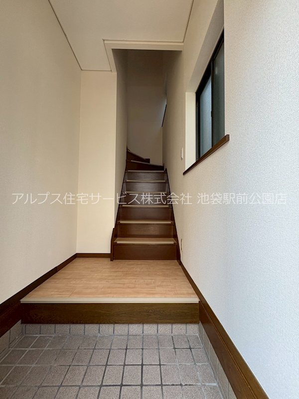 スピード若木第3 玄関