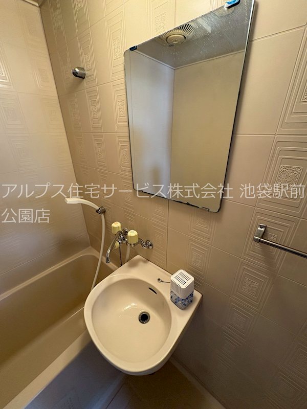渡邊ビル（板橋区） 洗面所