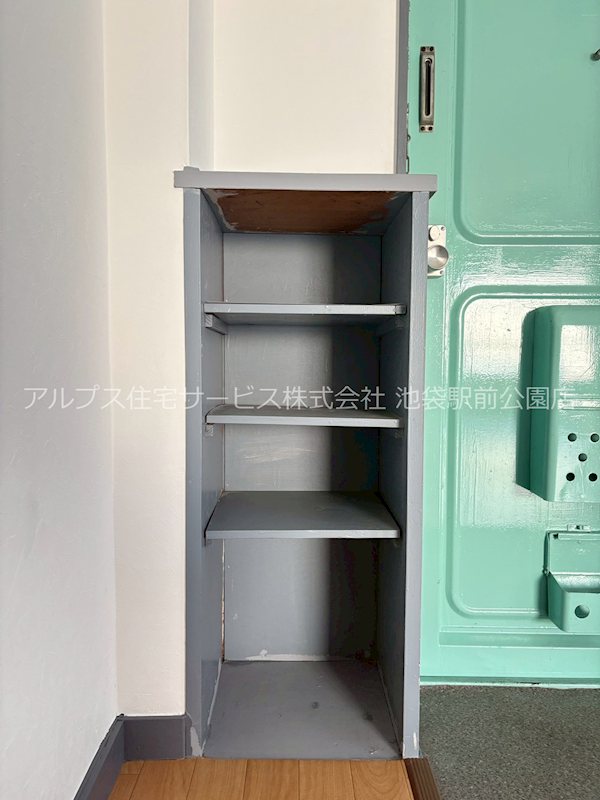 浅野ビル 収納