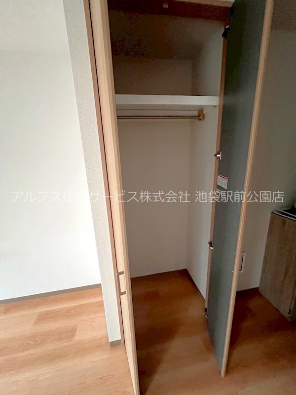 ホワイトキャビン 収納