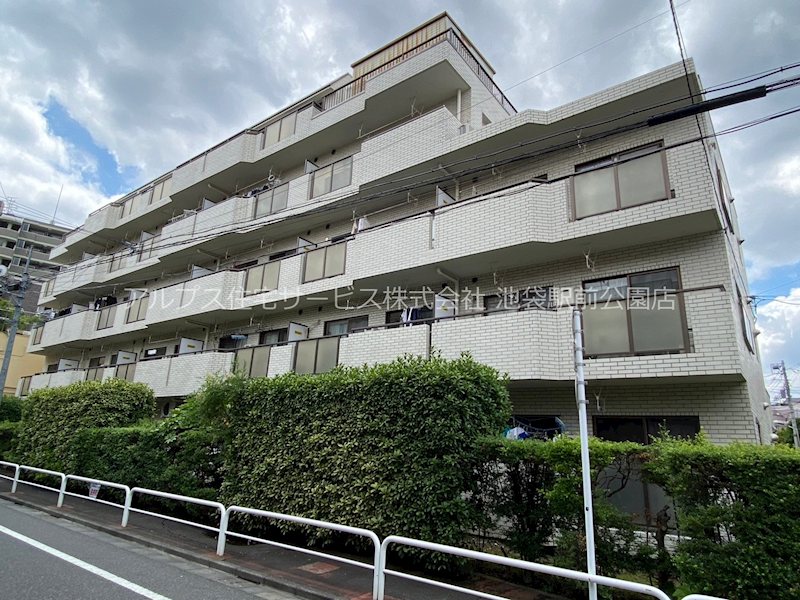 サンフィールドハイツ 外観
