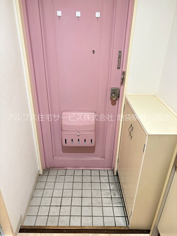 ヒバリアーバンヒルズ 玄関