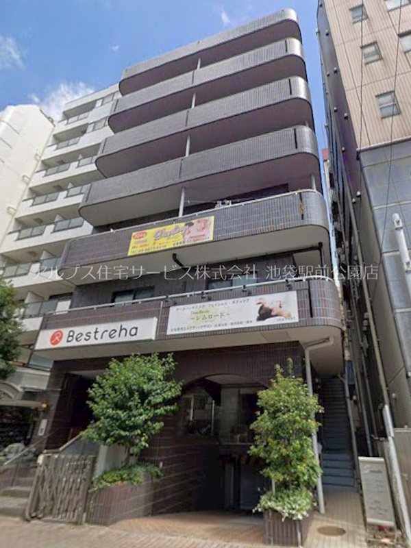 アダマス 外観