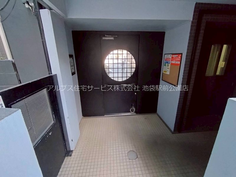 Berth（バース） エントランス