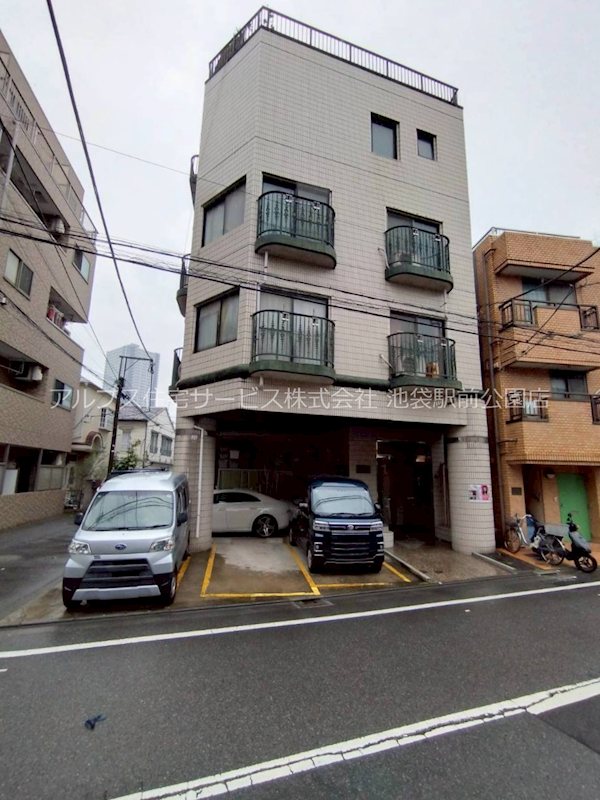 スプリングハウス 外観