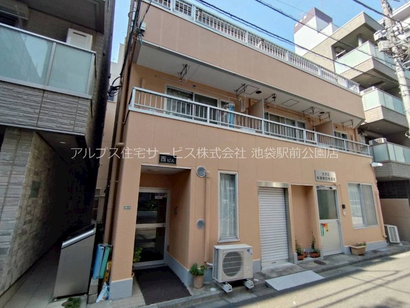 西ビル 外観