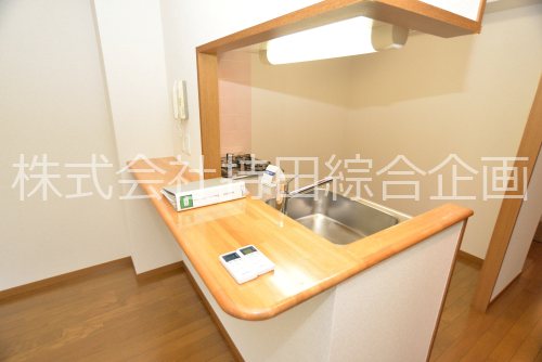 ボヌール都立大学弐番館 玄関