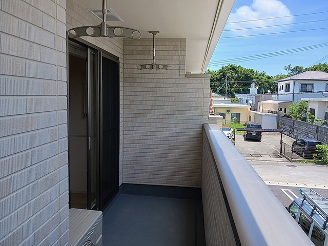 沖縄県うるま市石川曙２丁目 ベランダ