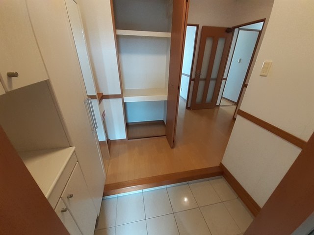 沖縄県沖縄市美原２丁目 玄関