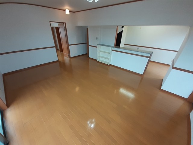 沖縄県沖縄市美原２丁目 リビング