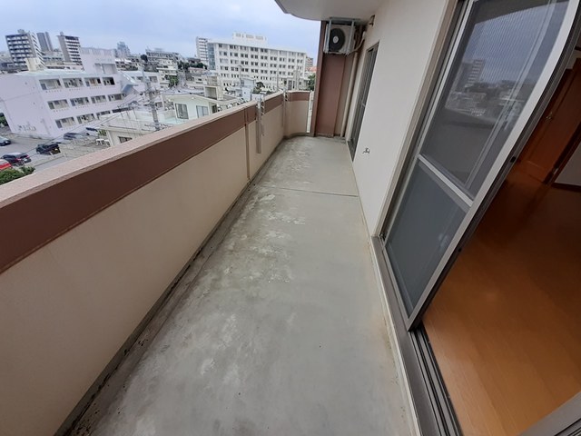沖縄県沖縄市美原２丁目 ベランダ
