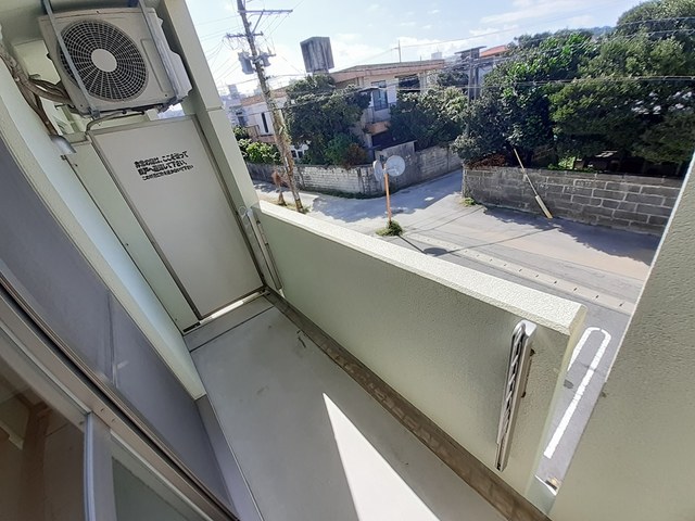 沖縄県宜野湾市嘉数３丁目 ベランダ