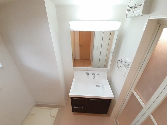 沖縄県那覇市繁多川２丁目 洗面所