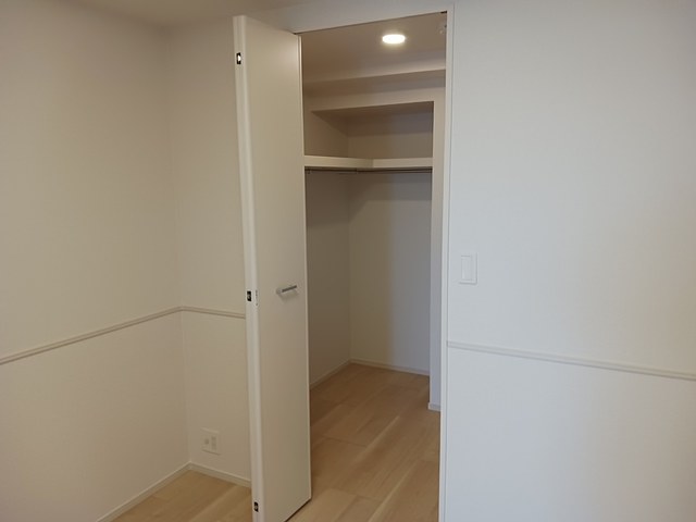 沖縄県うるま市勝連南風原 収納