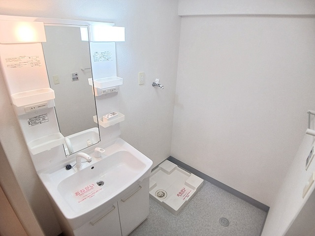 沖縄県中頭郡西原町兼久 洗面所