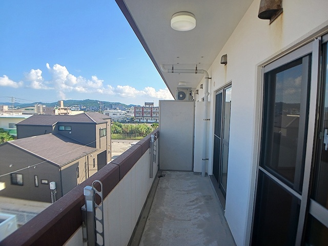 沖縄県中頭郡西原町兼久 ベランダ
