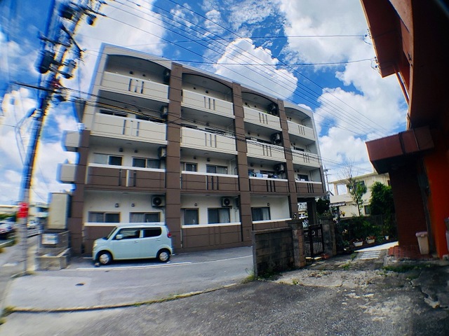 沖縄県中頭郡西原町与那城 外観