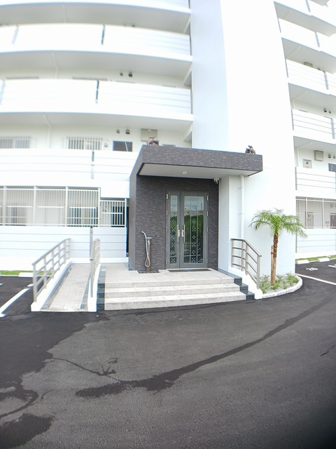 沖縄県糸満市照屋 エントランス