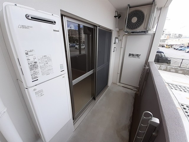 沖縄県那覇市銘苅３丁目 ベランダ