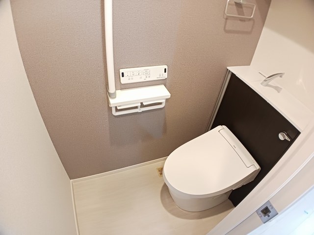 沖縄県那覇市牧志３丁目 トイレ