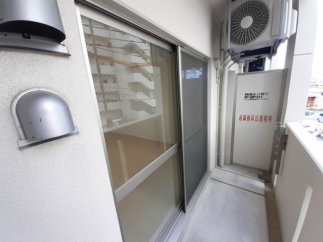 沖縄県那覇市銘苅１丁目 ベランダ